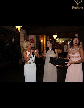 img_3215_25687466852_o